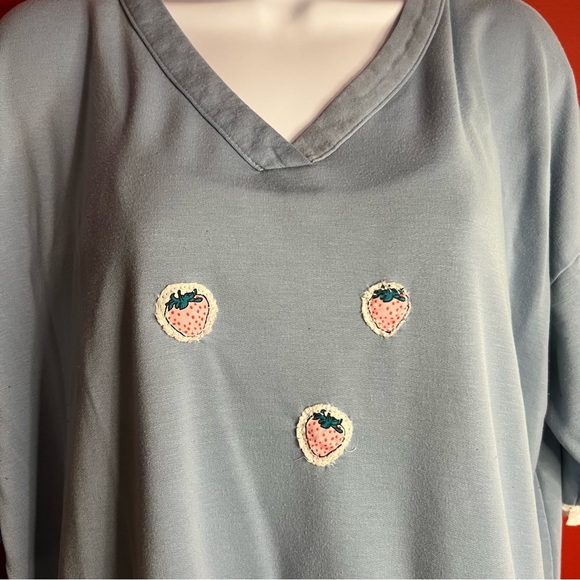 Upcycled Reworked Patched Distressed Short Sleeve T-Shirt Tunic Top with Lace - Picture 6 of 7